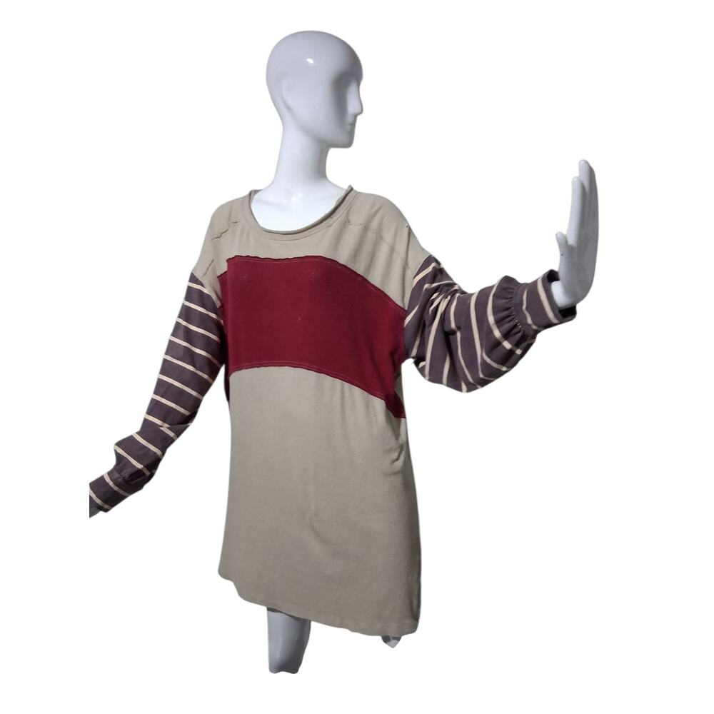 Free People‎ Women's size Medium Oversized Awesome Tee Berry Grungecore Academia